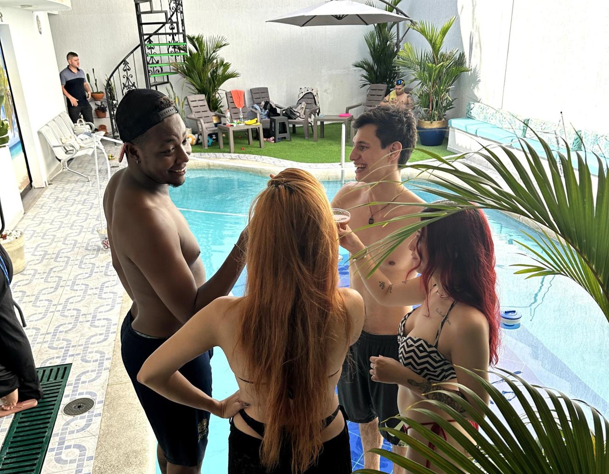 The View Hostel & Lounge Cali Bagian luar foto