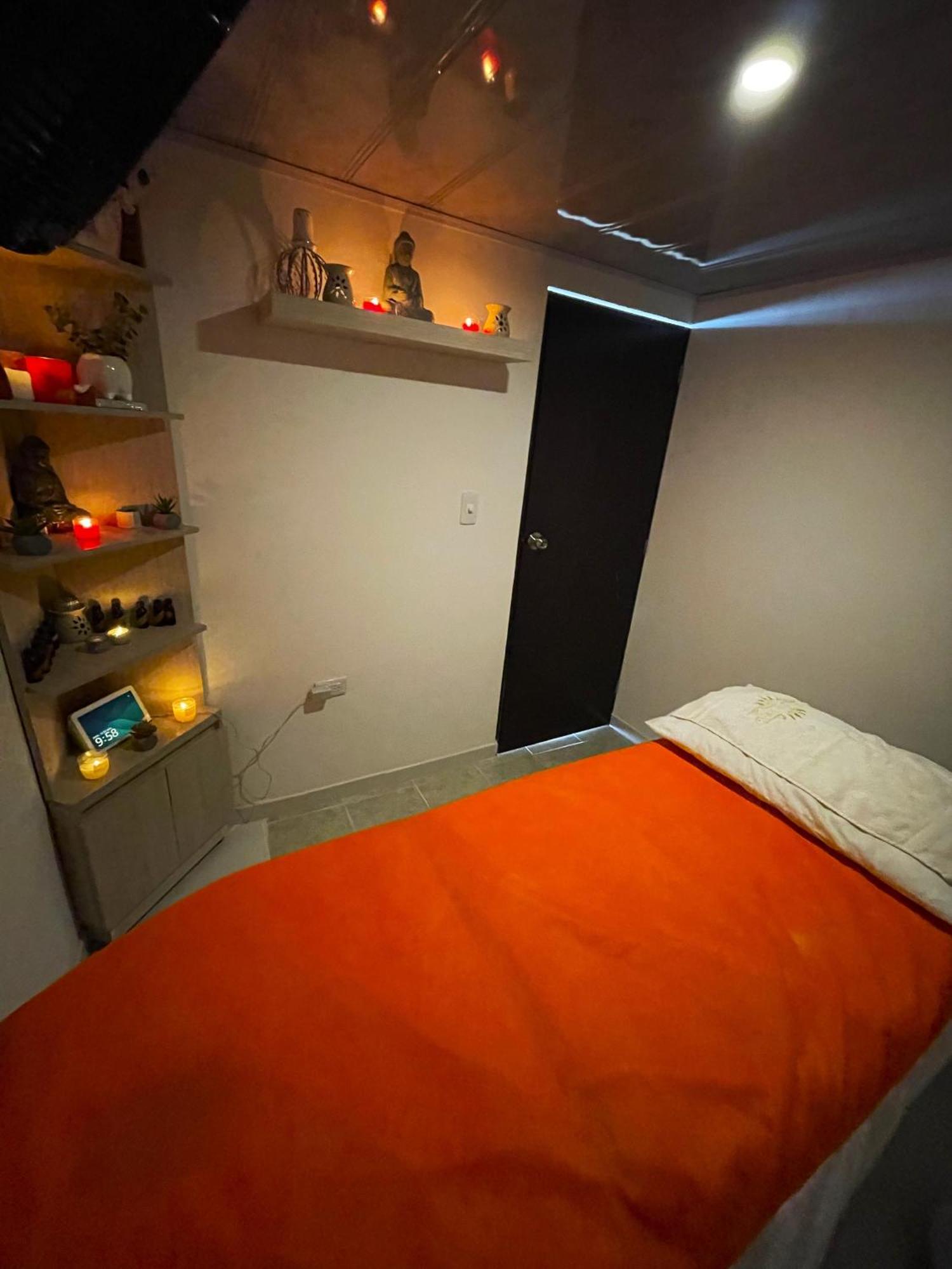 The View Hostel & Lounge Cali Bagian luar foto