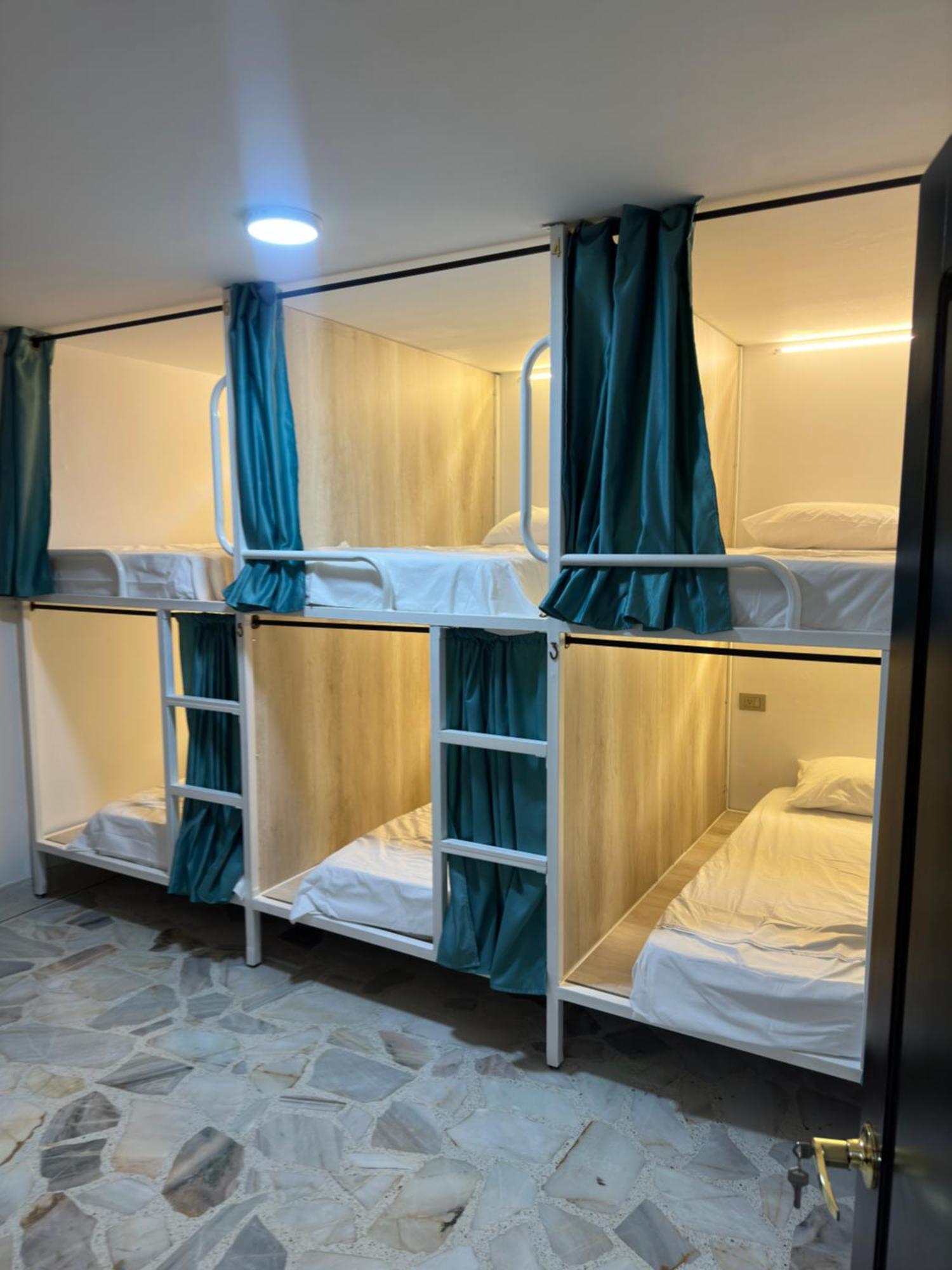 The View Hostel & Lounge Cali Ruang foto